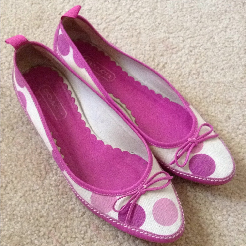 Coach flats